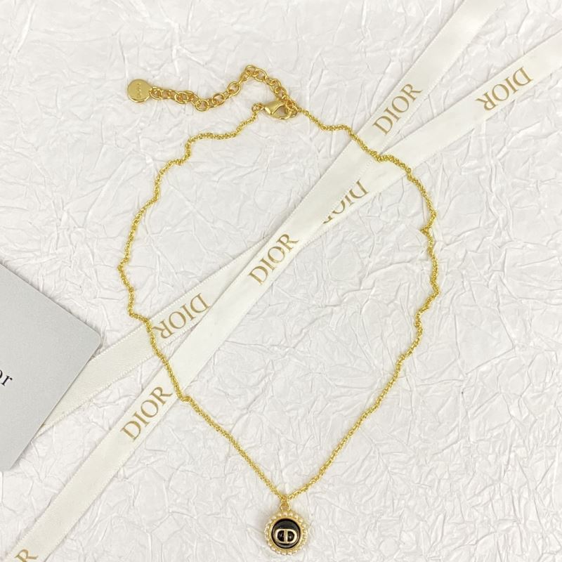 chr1st1an D10r necklaces